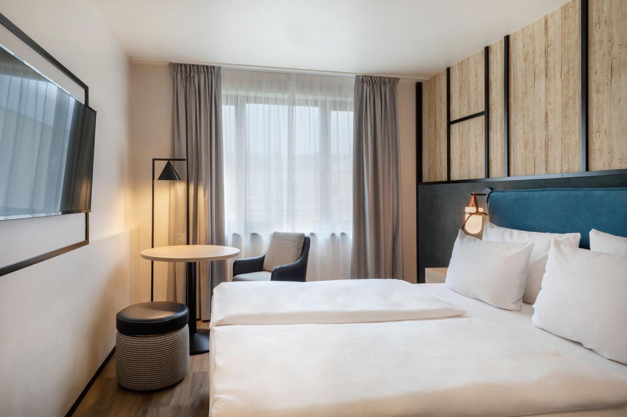 Deluxe Room,1771480491:JPEG